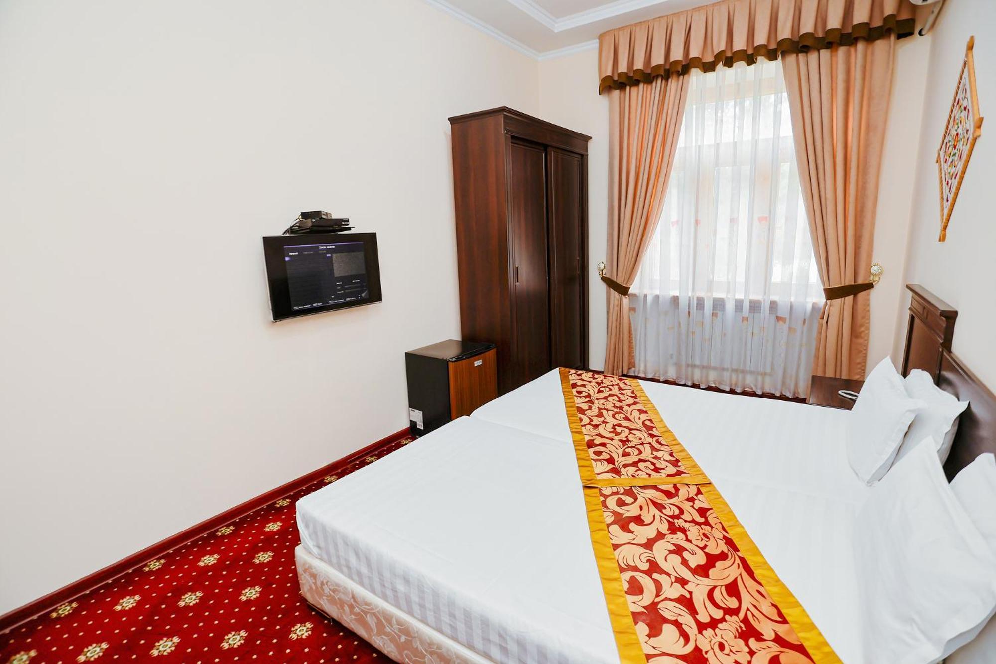 Yangi Sharq Hotel Samarkand Exterior photo