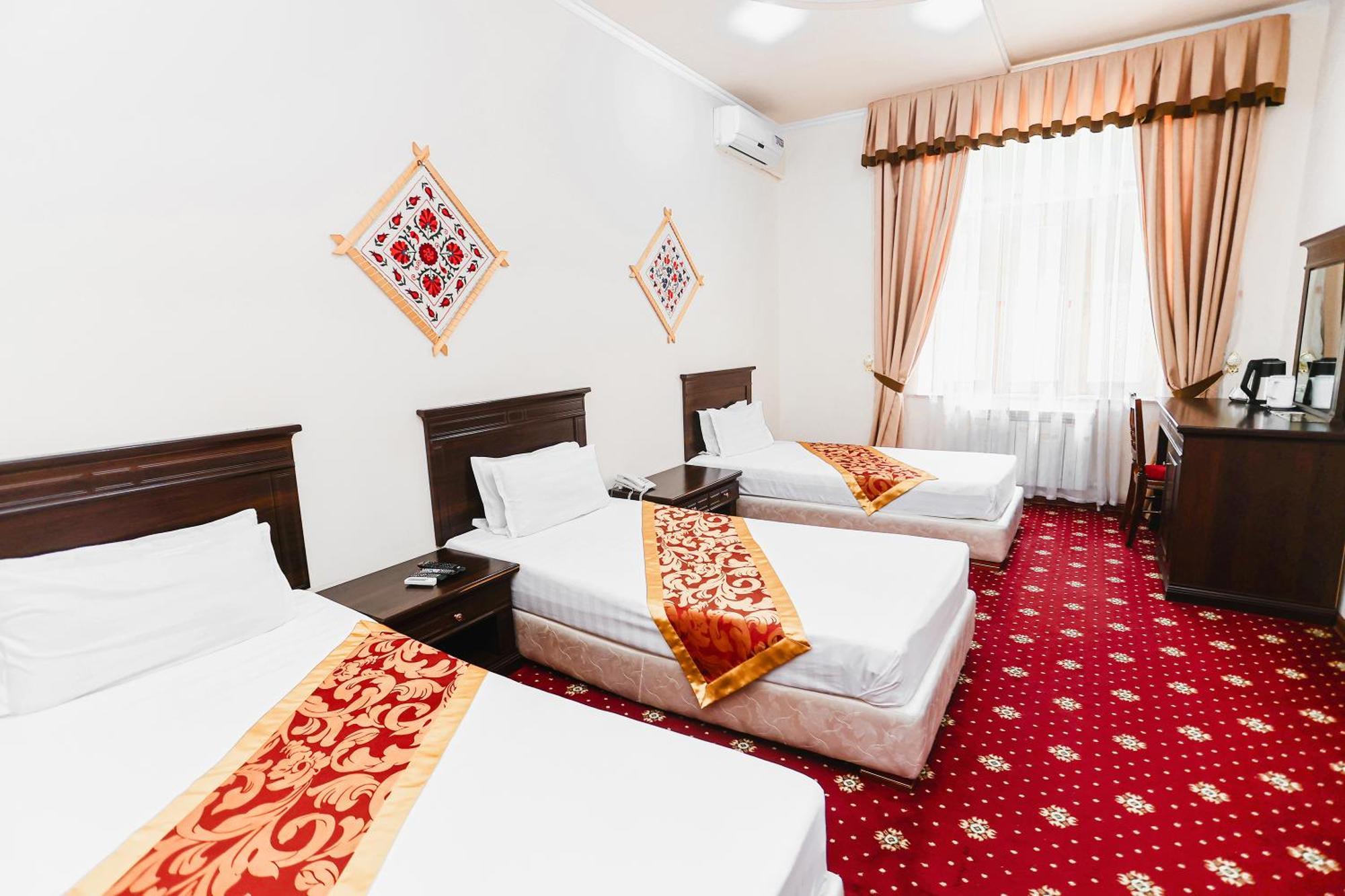 Yangi Sharq Hotel Samarkand Exterior photo