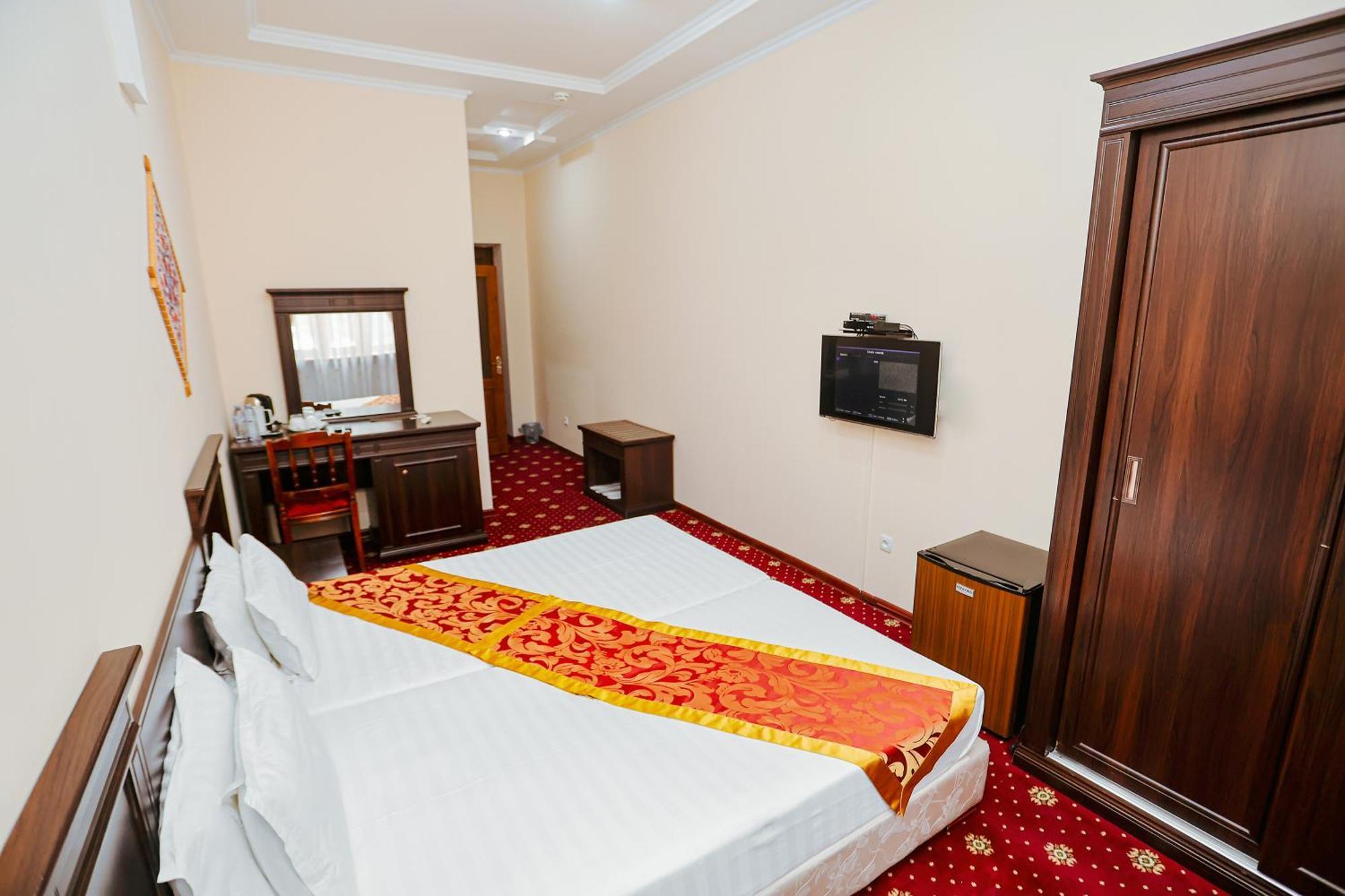 Yangi Sharq Hotel Samarkand Exterior photo