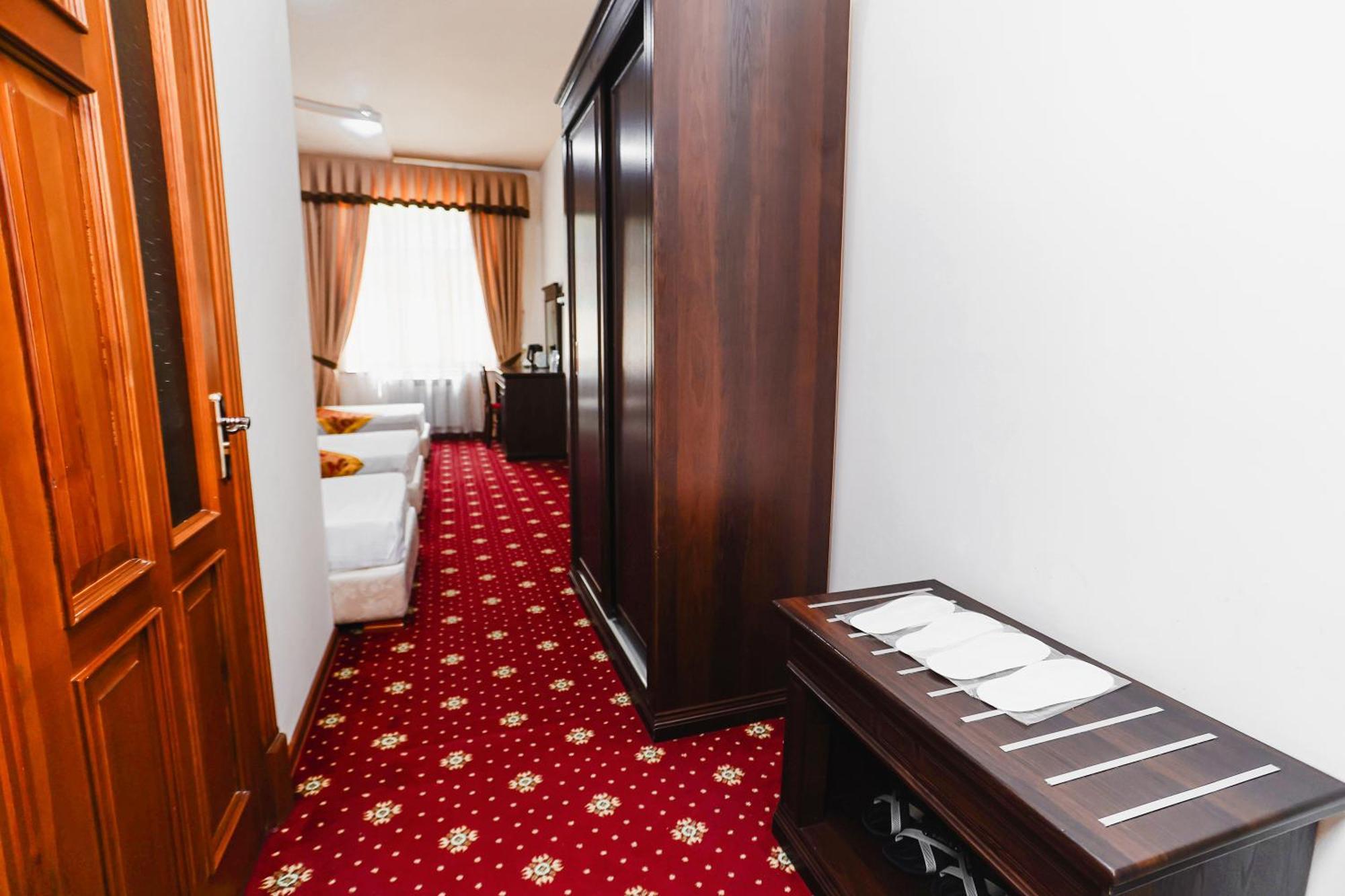 Yangi Sharq Hotel Samarkand Exterior photo