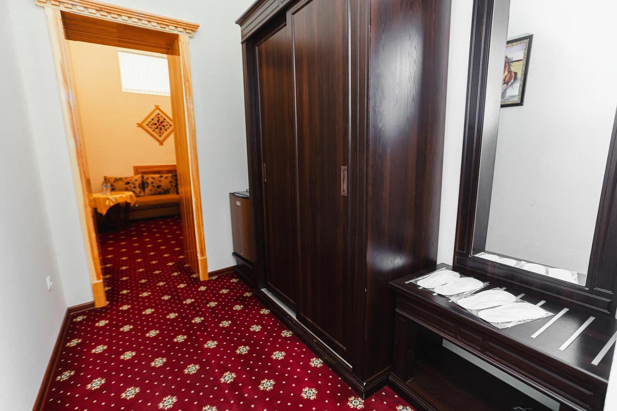 Yangi Sharq Hotel Samarkand Exterior photo